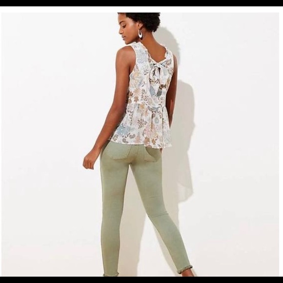 NWT LOFT Floral Shimmer Tie-back Peplum Blouse. - Picture 2 of 5